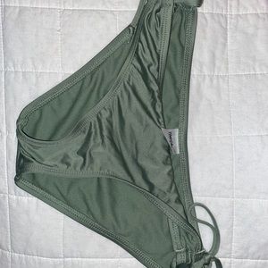 Bikini bottoms